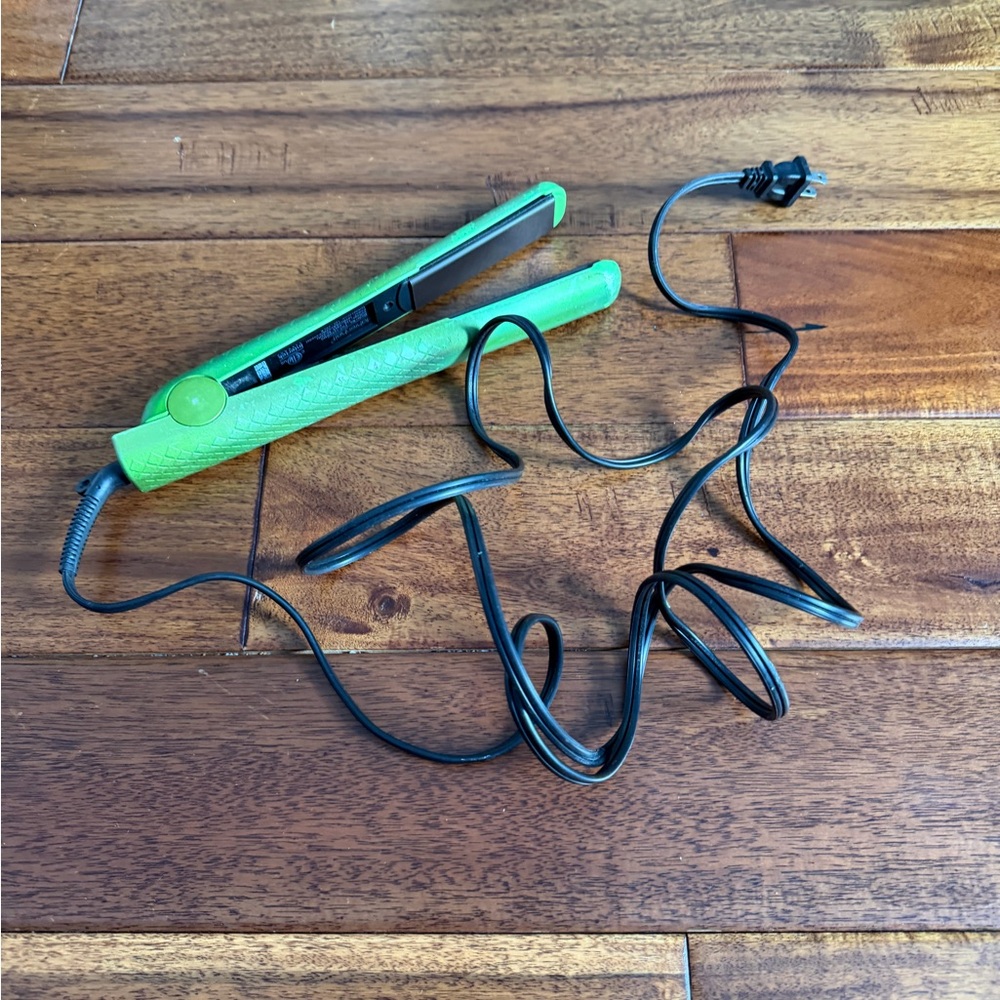 Green Hair Straightener